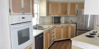 812 Oleander Circle Gallery 12