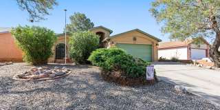 Updated 3 bedroom 2 bathroom house Gallery 1
