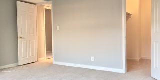 Updated Kitchen-1Bed 1Bath w Garage Parking at Georgetown Condo Gallery 17