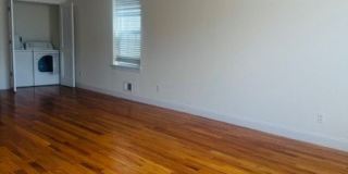 523 Broadway Gallery 2