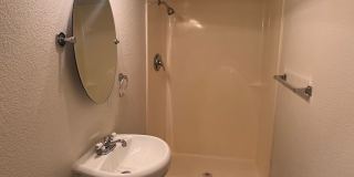 3 Bedroom Home With Large Backyard on West Side Gallery 12