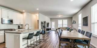 Beautiful Modern 2 story home! Gallery 9