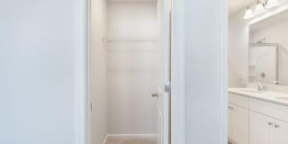 Newly Constructed 3bd/3.5ba w/ Gym, Min From Airport and Downtown Hapeville! Gallery 29