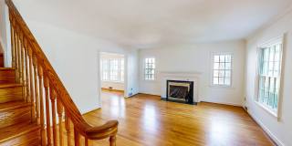 NW DC locale...3 level - 2 bed + Den with 2.5 & off street parking  - 16 months only Gallery 3