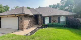Luxurious Home, Ideal Location! Gallery 1