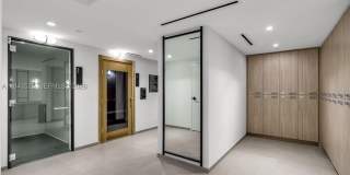 District 225 Gallery 18