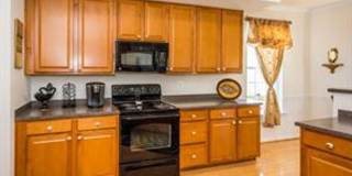 COMING SOON! June 1st - Beautiful Townhouse with 3rd Floor Master Suite! Gallery 15