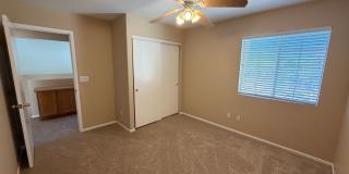 3 Bedroom House with Pool Gallery 30