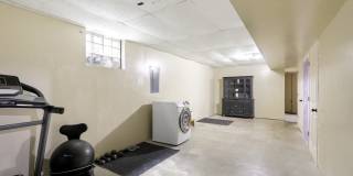 582 State Street Gallery 10