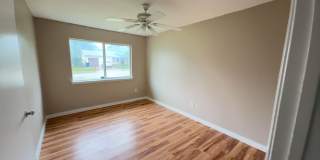 Renovated 3-bedroom 2-bathroom house! HOUSING ACCEPTED! Renovated 3-bedroom 2-bathroom house! HOUSING ACCEPTED! Gallery 4