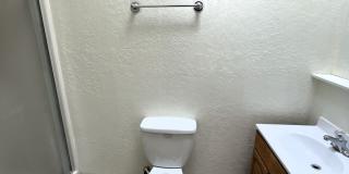 3747 Trinity [PRM: Henry] Gallery 23