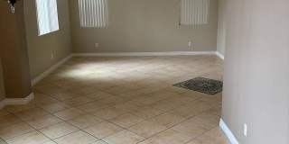 Newer 4bed 2.5 bath House Gallery 3