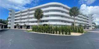 12945 Vanderbilt Dr Gallery 1