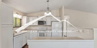 "Westside is the Best Side" - 4 bedroom, 2 full bathroom, 2 car garage, and fully enclosed yard. Gallery 10