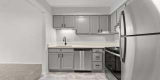 Center Court Apartments Gallery 7