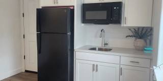 March Move In Special - $300 off First Month's Rent Gallery 5