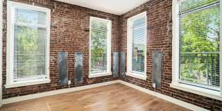 Modern 1 Bedroom, 1 Bath Apartment Home  Located In Historic Westport Gallery 107