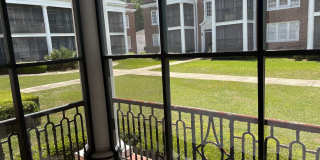 Colonial Court Gallery 6