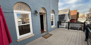 $1000 Move in Special - Beautiful 2 bed 1 bath in unit W/D, renovated kitchen, walkability! Gallery 2