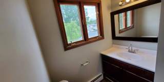 Charming 4-Bedroom Property in Prime Location Gallery 33