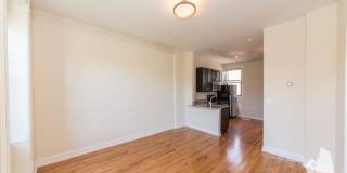 2956 N Racine Gallery 5