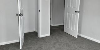 Remodeled 3 Bedroom Ranch Gallery 24