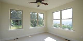 Beautiful 4 Bed, 3.5 Bath Home Available Summer 2019 Gallery 11