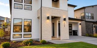 MODERN 4-BEDROOM HOME WITH MASSIVE FINISHED GARAGE Gallery 1