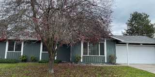 1877 Meadow Gln Gallery 1