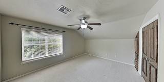 Beautiful 4 Bedroom 3 Bath in Edmond Schools Gallery 19