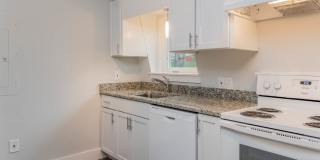Asheville Duplex Rental-Oakley Area Gallery 8