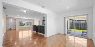 11371 NW 40th Place Gallery 6