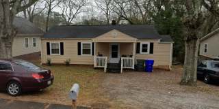 Spacious 3 Bedroom Home Near Downtown Greenville – Over 1,250 SF Gallery 1