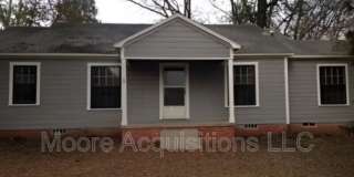 221 Leonard Dr Gallery 1