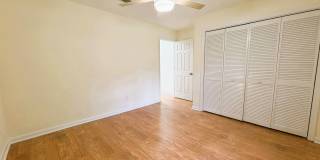 COZY 2/2 SE Townhome with Plank Floors, W/D, Stainless Steel Appliances, Carport, & W/D! Avail NOW for $1495 Gallery 22