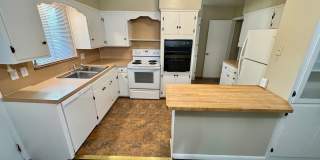 3 Bedroom ~ Clintonville Gallery 9