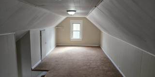 Charming 4-Bedroom Property in Prime Location Gallery 22