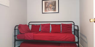 820 Kerr Street Gallery 19