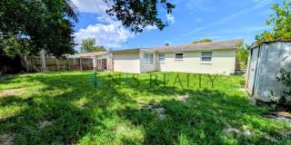 Newly renovated 3/1/1 NEW flooring, NEW paint, updated kitchen & bath, fenced yard.. a MUST SEE!! Gallery 15