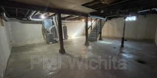 2322 S Broadview St Gallery 3