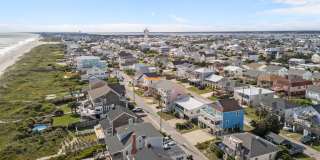 201 W Glenn Street Gallery 49