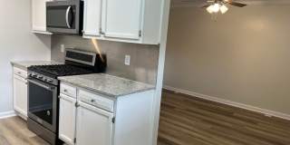 West Knoxville 37922 - 1 bedroom apartment with updated interior - Contact Mac Tobler (865)755-3075 West Knoxville 37922 - 1 bedroom apartment with updated interior - Contact Mac Tobler (865)755-3075 Gallery 10