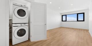 Onyx on Park Gallery 17