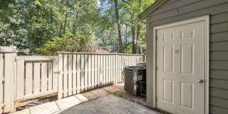 225 Twin Oaks Place Gallery 5