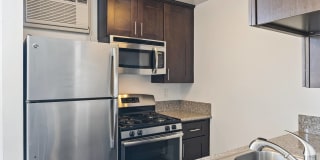 The Ruby Hollywood Gallery 21