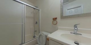 7 Bedroom 4 Bath Home a hop and a skip to campus- SUPER CLOSE TO CAMPUS! Gallery 5