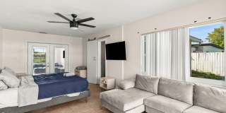 1121 N 66th Terrace Gallery 14