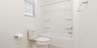 637 E Buckingham Avenue Gallery 23