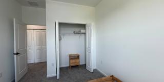 4402 Longwood Lake Square Gallery 32