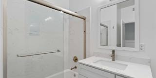 1614 Washington Street Gallery 21